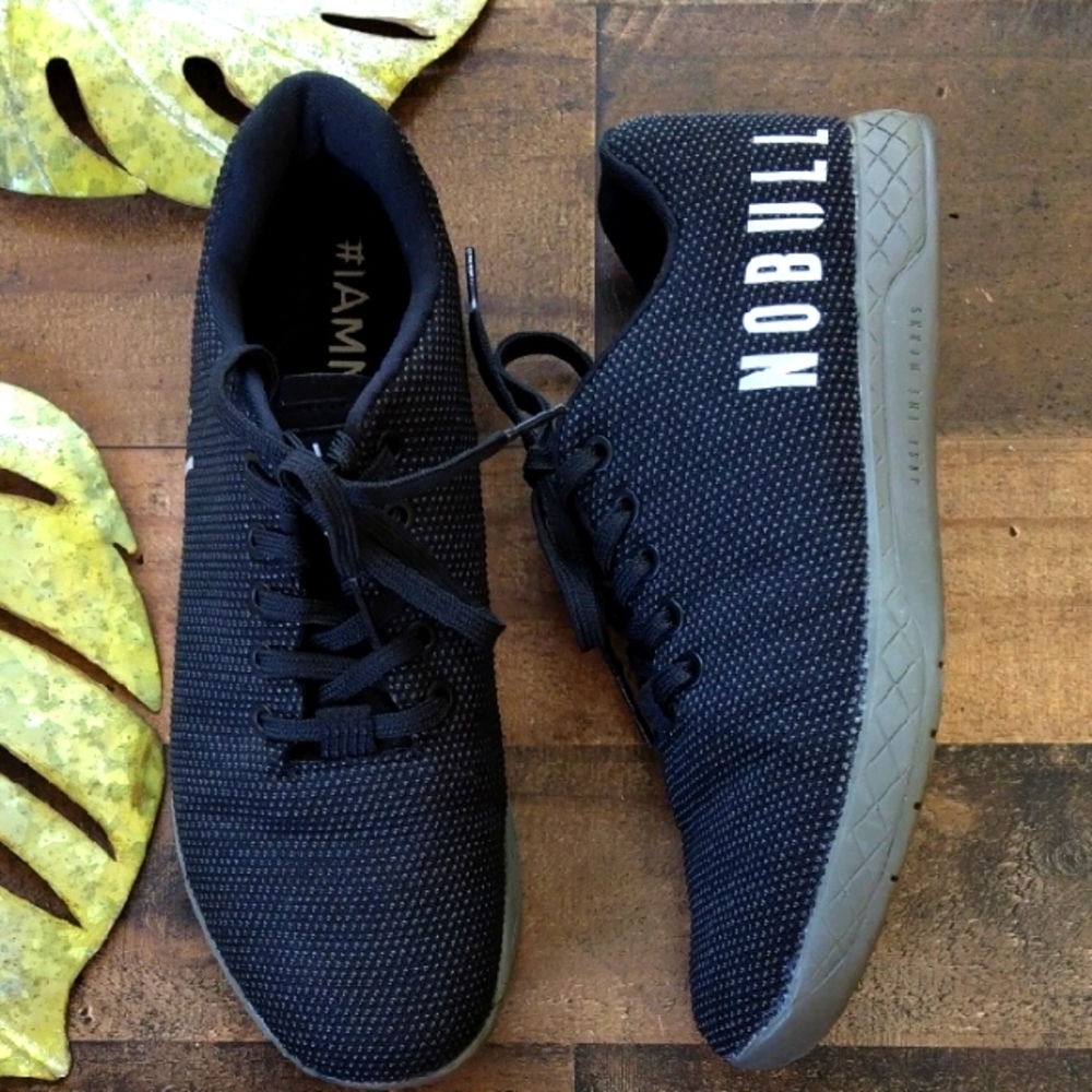 NOBULL Women's/Men Black Sneakers Size 9